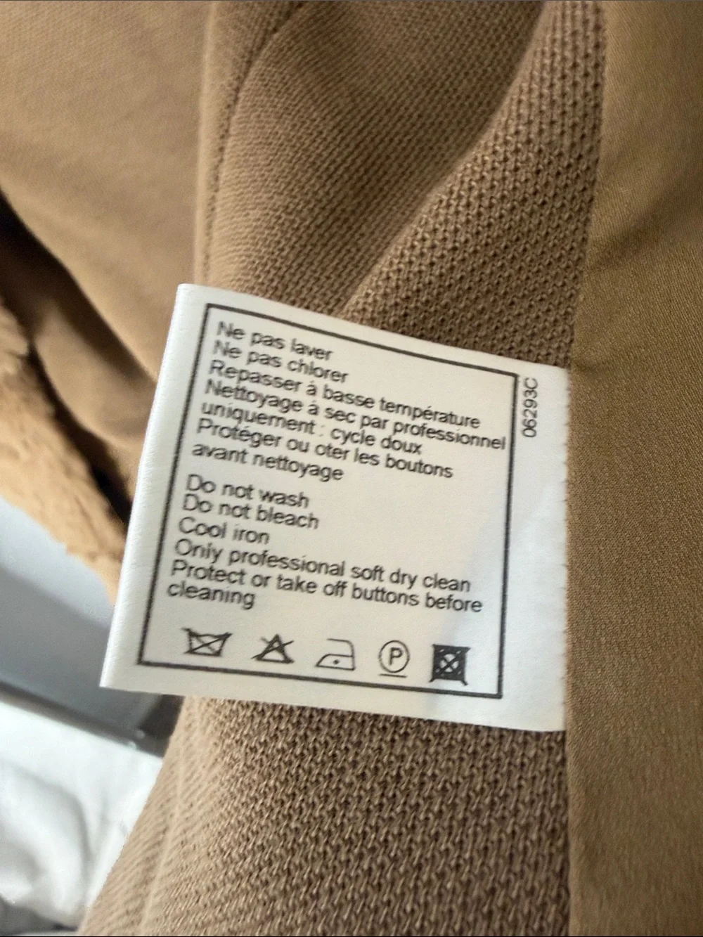 CHANEL Boutique Camel Brown Fur Sleeveless Vest